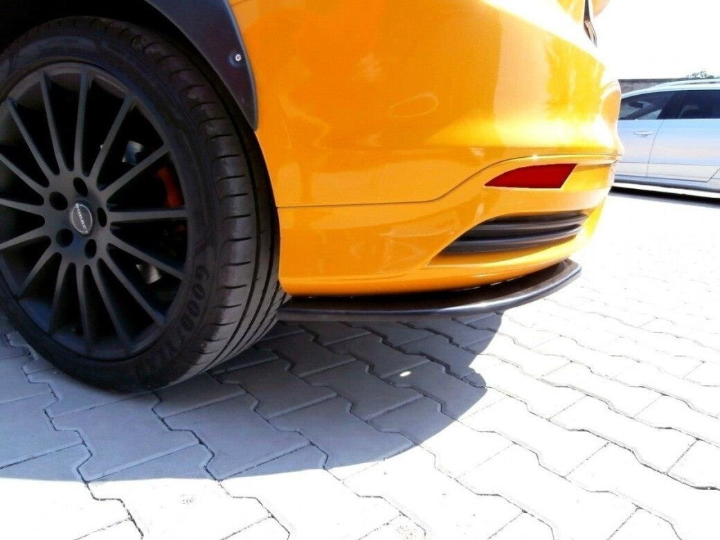 Diffusor Flaps passend für Ford Focus ST Mk3 Hatchback schwarz Hochglanz