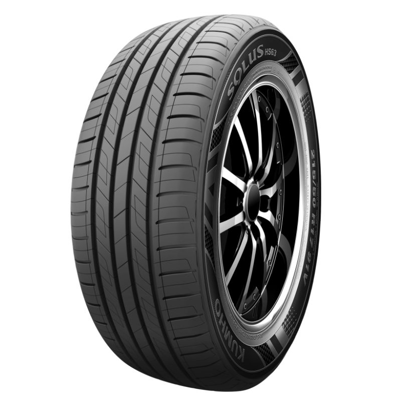 Kumho Solus HS63