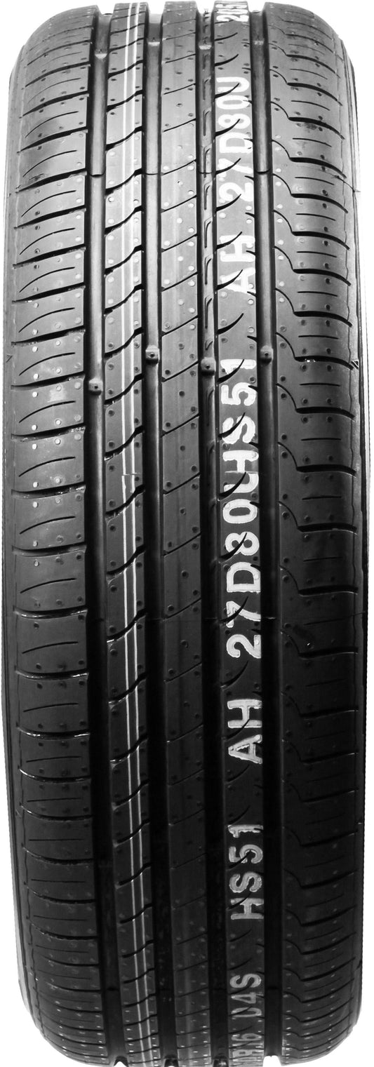 Kumho Ecsta HS51