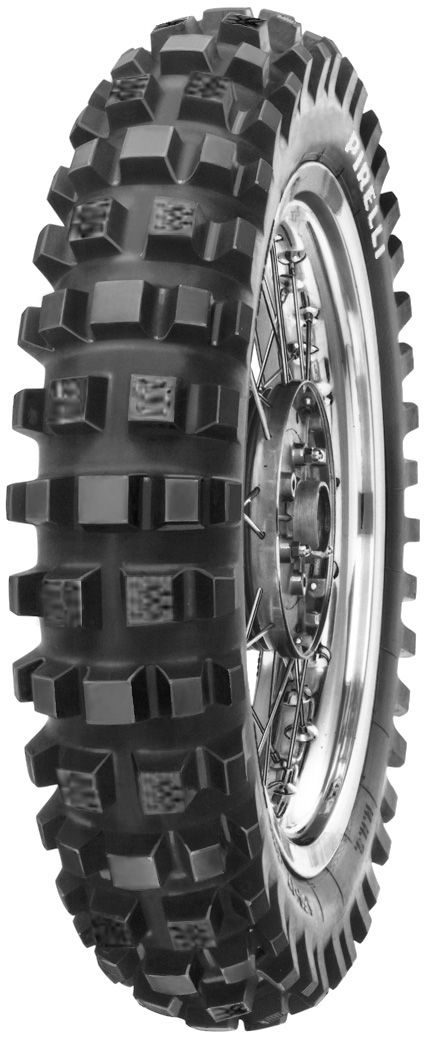 Pirelli MT16 Garacross