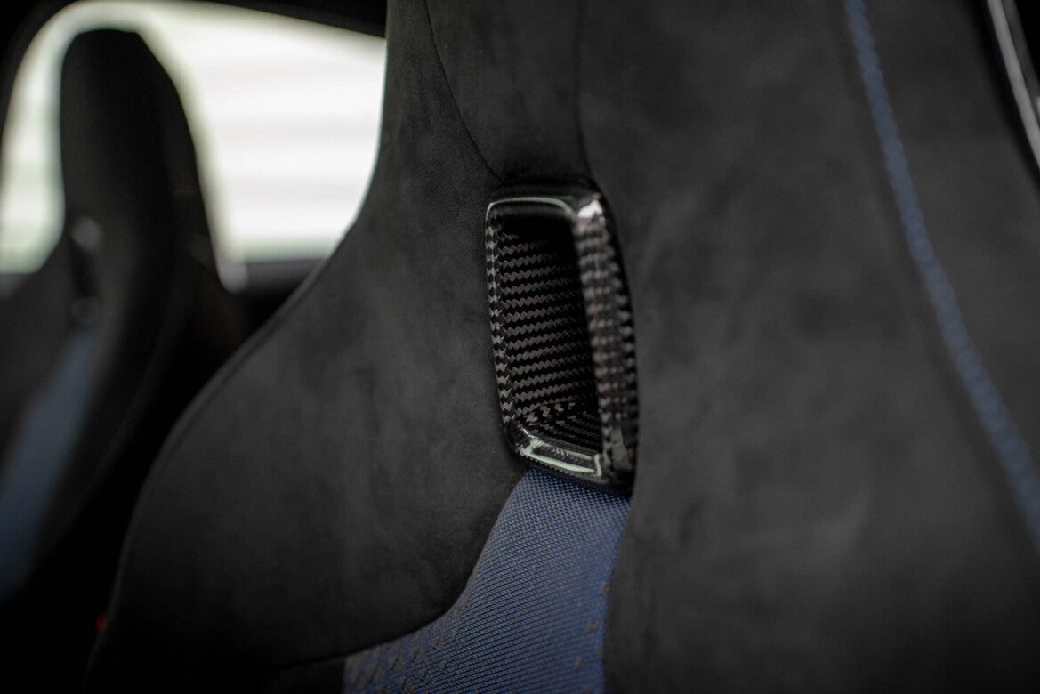 Carbon Headrests passend für BMW 1er F40 M135i