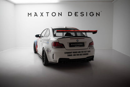 Carbon Heckspoiler Heckflügel mit Schwan Halterung + LED passend für BMW 1er M E82
