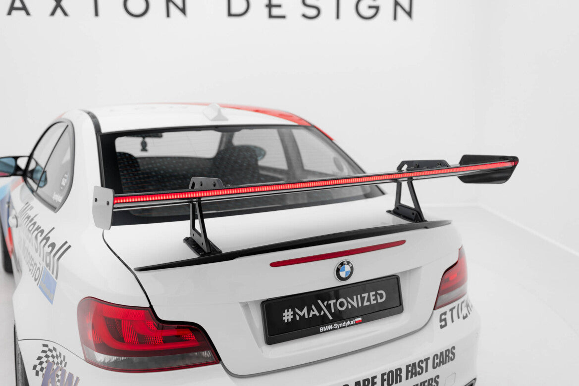 Carbon Heckspoiler Heckflügel mit Schwan Halterung + LED passend für BMW 1er M E82