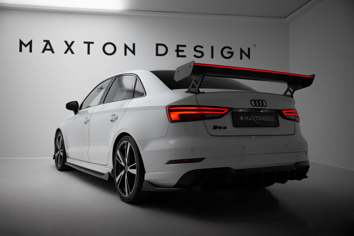 Carbon Heckspoiler Heckflügel Standfuß Außen + LED passend für Audi A3 / A3 S-Line / S3 / RS3 Limousine 8V / 8V FL