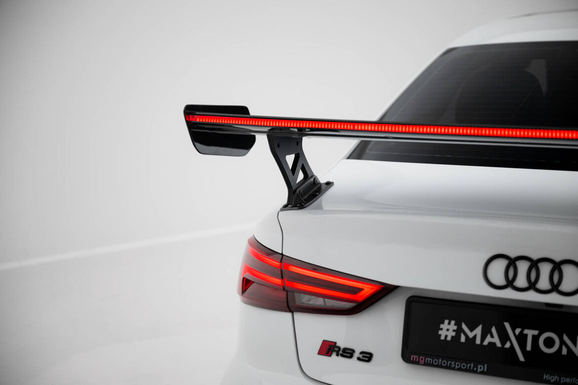 Carbon Heckspoiler Heckflügel Standfuß Außen + LED passend für Audi A3 / A3 S-Line / S3 / RS3 Limousine 8V / 8V FL