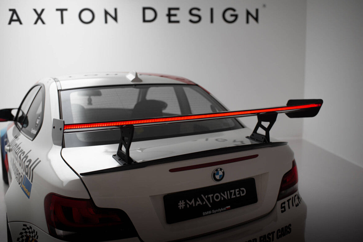 Carbon Heckspoiler Heckflügel Standfuß Innen V.2 + LED passend für BMW 1er M E82