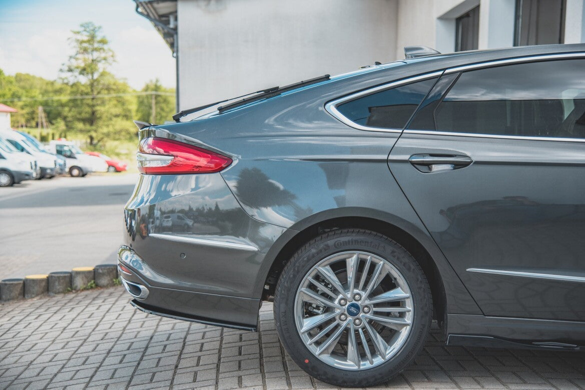 Diffusor Flaps passend für Ford Mondeo Vignale Mk5 FL Carbon Look