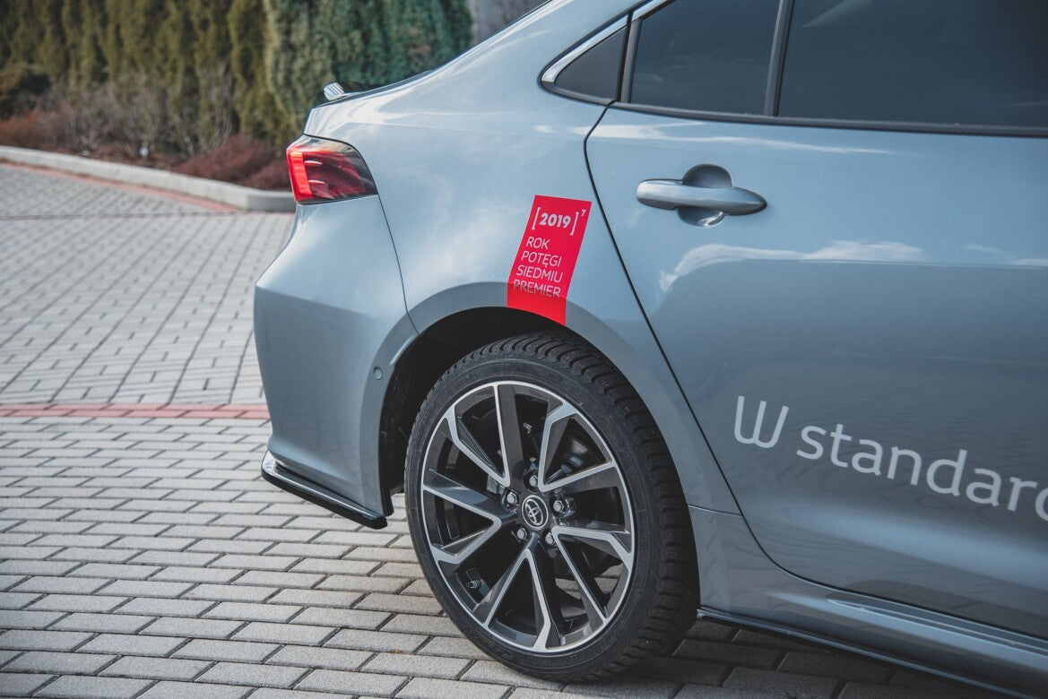 Diffusor Flaps passend für Toyota Corolla XII Limousine schwarz Hochglanz