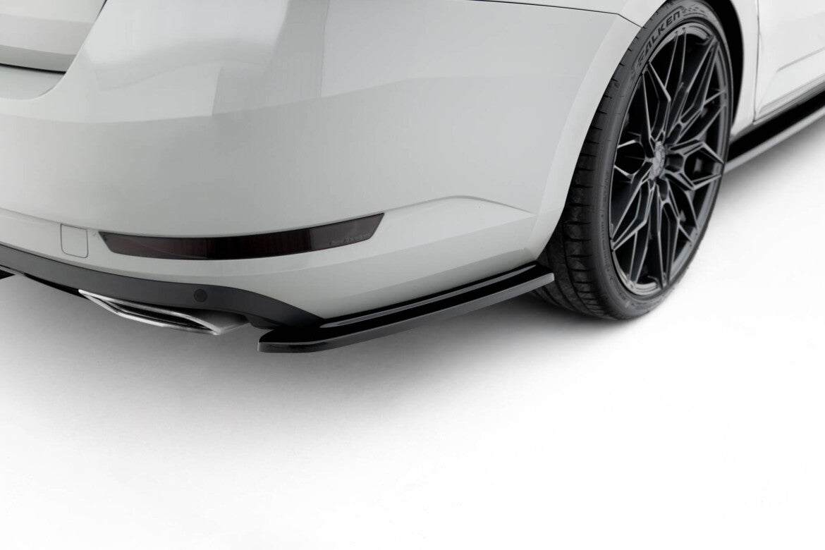 Diffusor Flaps V.1 passend für Skoda Superb Liftback / Combi Mk3 schwarz Hochglanz