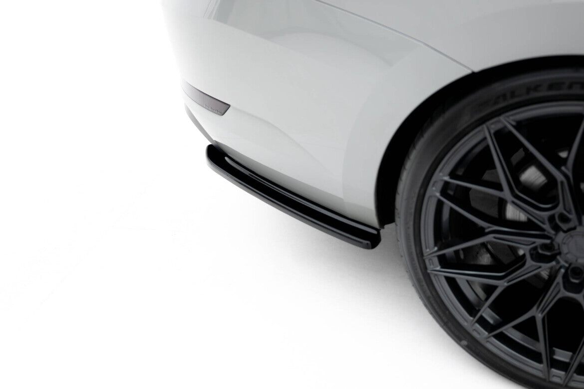 Diffusor Flaps V.1 passend für Skoda Superb Liftback / Combi Mk3 schwarz Hochglanz