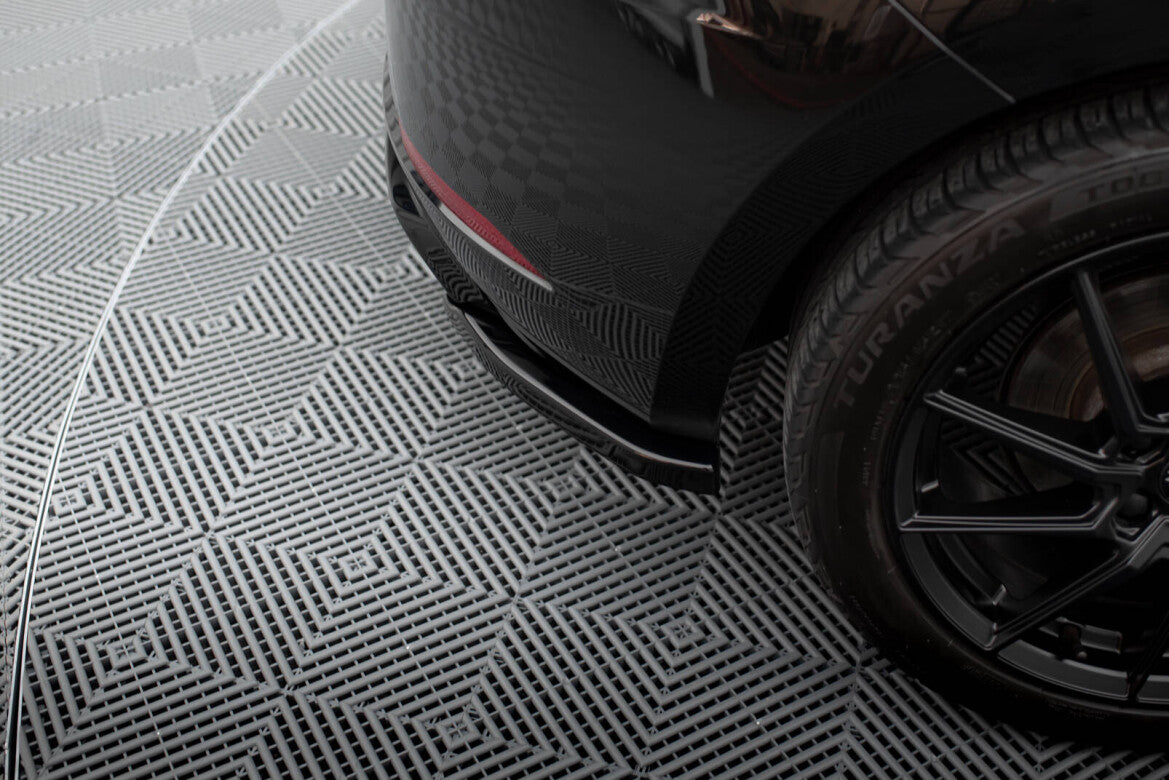 Diffusor Flaps V.2 passend für Seat Leon Hatchback Mk3 FL schwarz Hochglanz