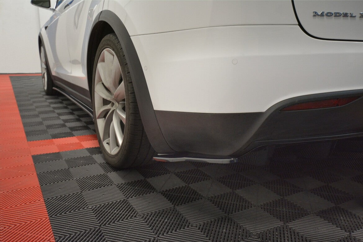 Diffusor Flaps V.2 passend für Tesla MODEL X schwarz Hochglanz