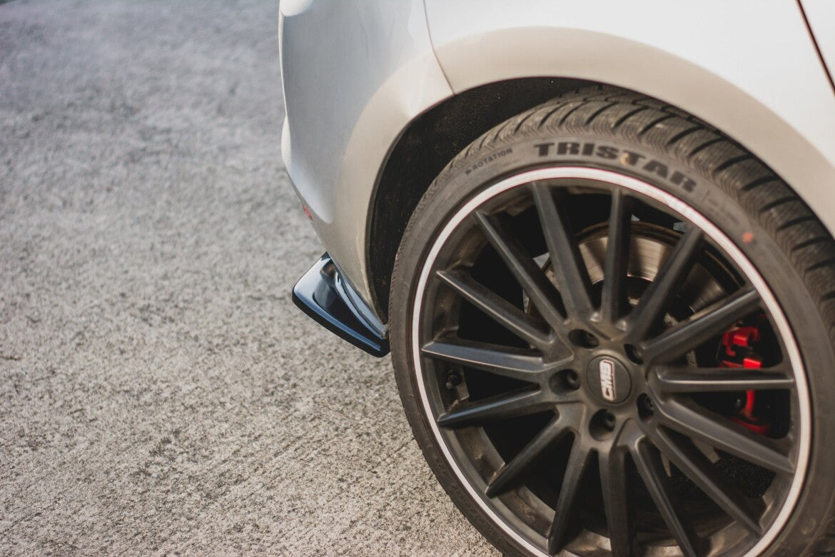 Diffusor Flaps V.2 passend für VW Golf 7 GTI schwarz Hochglanz