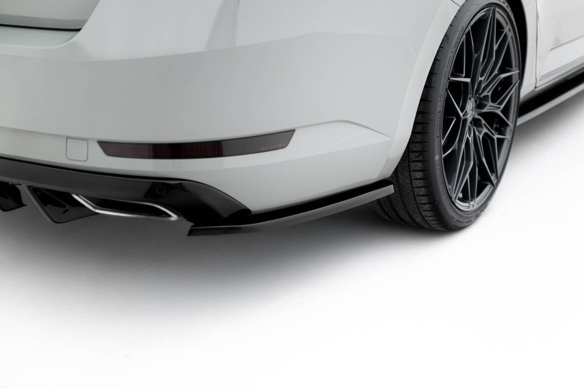 Diffusor Flaps V.3 passend für Skoda Superb Liftback / Combi Mk3 schwarz Hochglanz