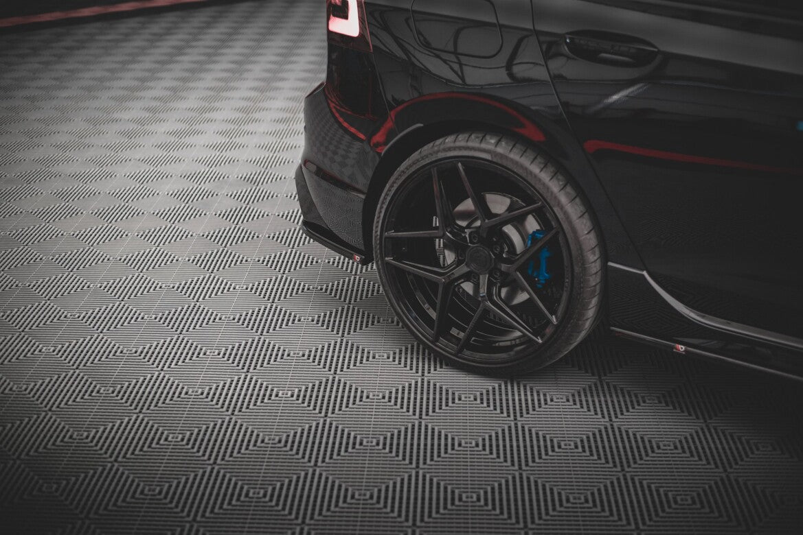 Diffusor Flaps V.3 passend für VW Golf R Hatchback Mk8 FL schwarz Hochglanz