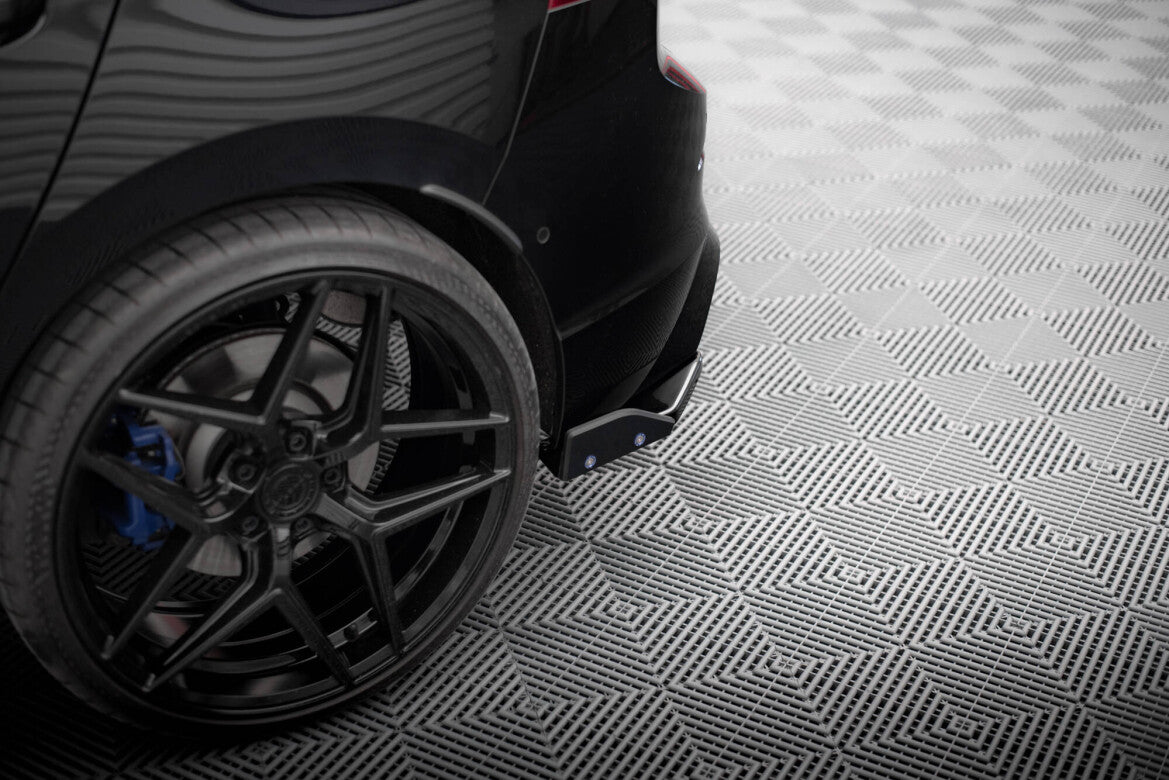 Diffusor Flaps V.5 passend für VW Golf R Hatchback Mk8 FL schwarz Hochglanz + Flaps matt