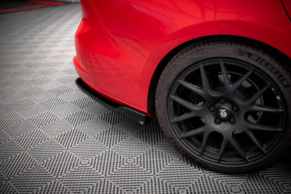 Diffusor Flaps V.6 passend für Ford Focus Kombi ST Mk4 schwarz Hochglanz