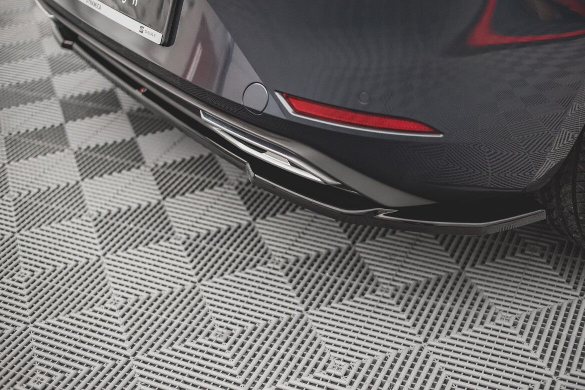 Diffusor Heckansatz passend für Seat Leon FR Hatchback Mk4 schwarz Hochglanz