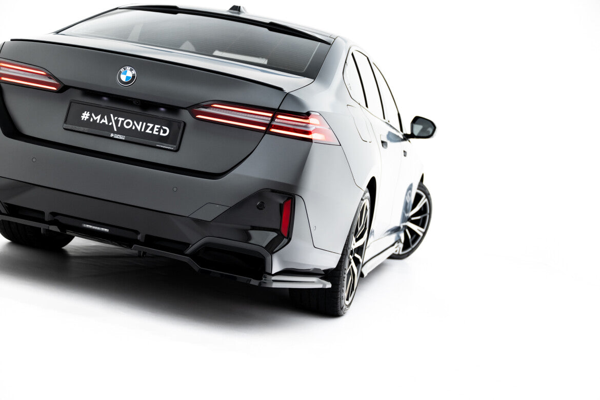 Diffusor Heckansatz V.1 passend für BMW 5er / i5 M-Paket Limousine / Touring G60 / G61 schwarz Hochglanz