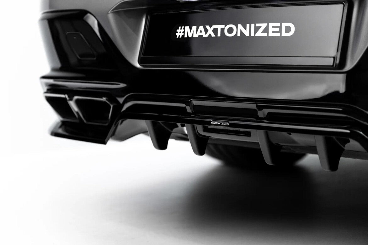 Diffusor RACE V.2 passend für BMW M760e G70 schwarz Hochglanz