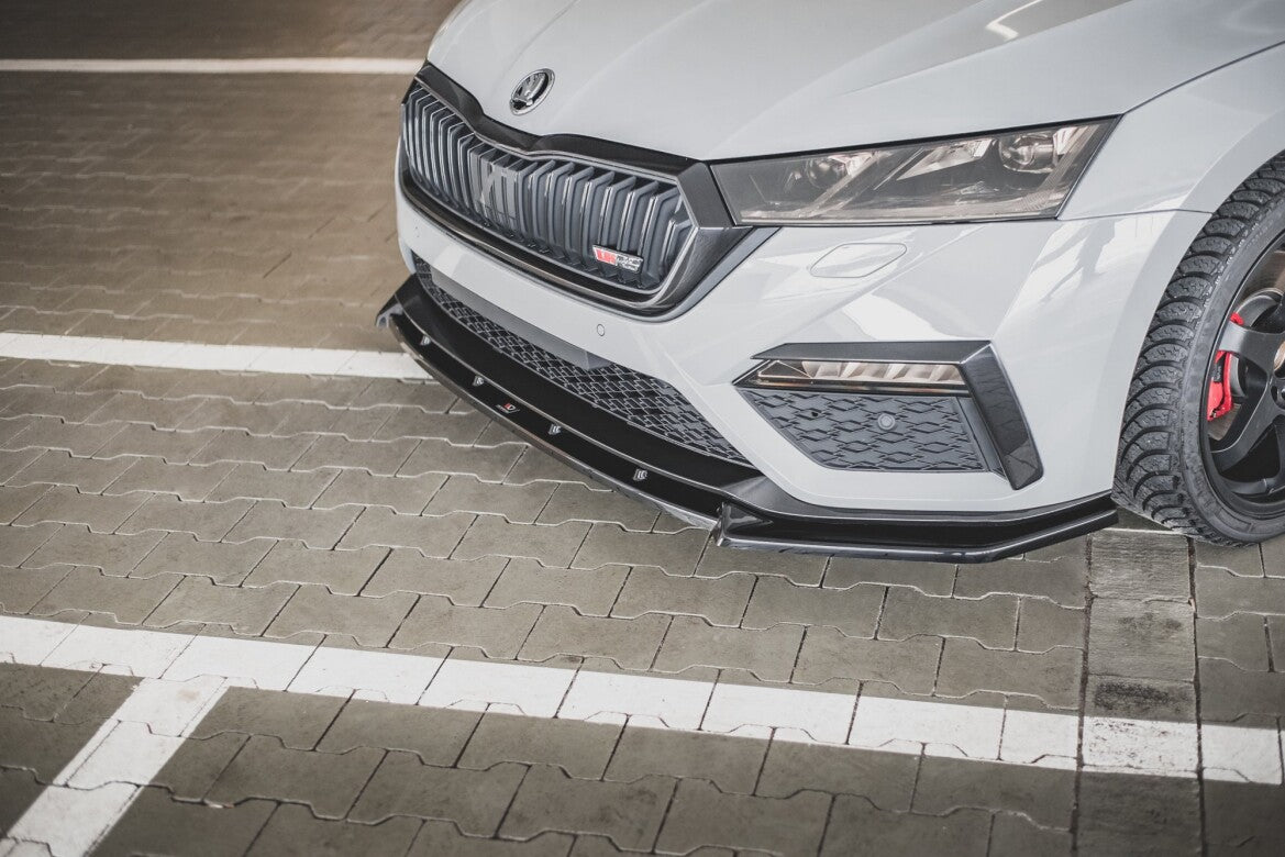 Frontlippe V.1 passend für Skoda Octavia RS Mk4 schwarz Hochglanz