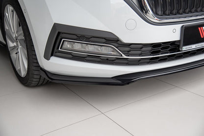 Frontlippe V.2 passend für Skoda Octavia Mk4 schwarz Hochglanz