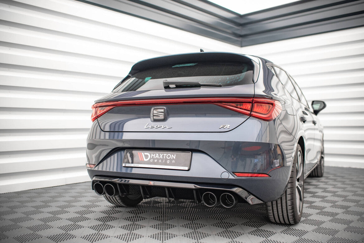 Heckansatz Diffusor + Endrohre chrom passend für Seat Leon FR Hatchback Mk4 schwarz Hochglanz