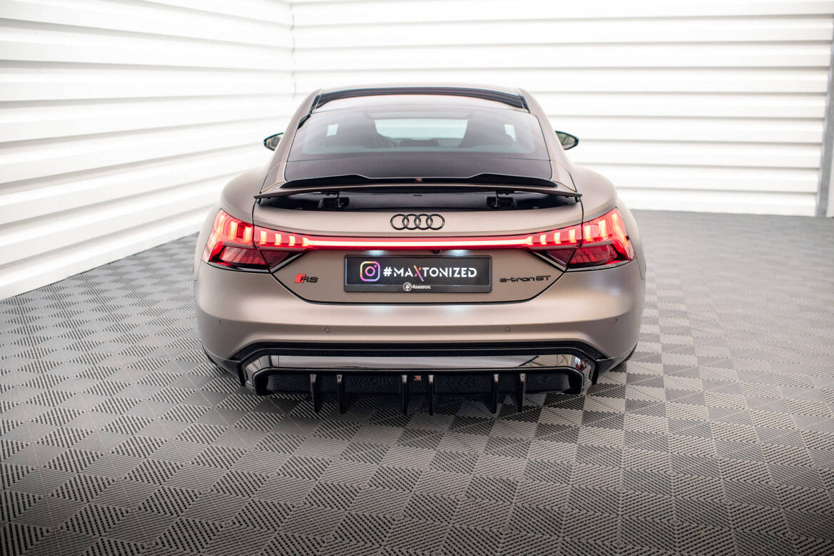 Heckansatz Diffusor passend für Audi e-Tron GT / RS GT Mk1 schwarz Hochglanz