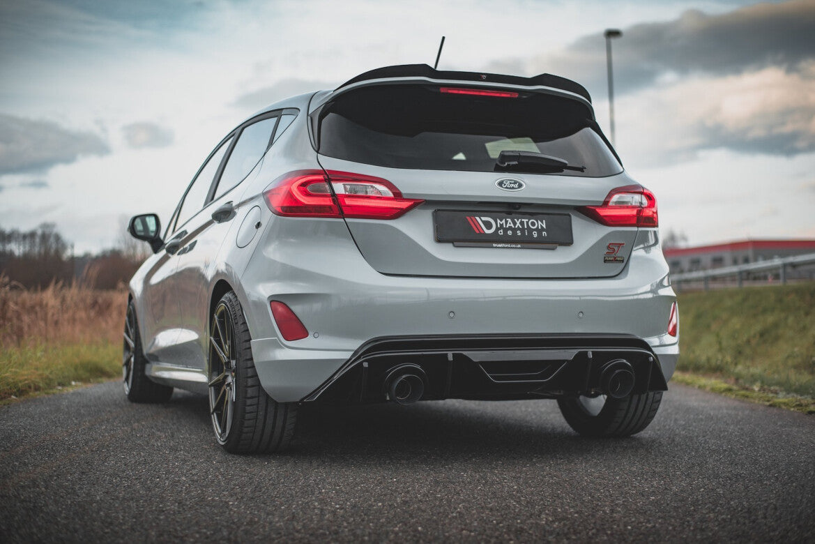 Heckansatz Diffusor passend für Ford Fiesta ST mk8 schwarz Hochglanz+Milltek Sport Auspuffverlängerung geglüht