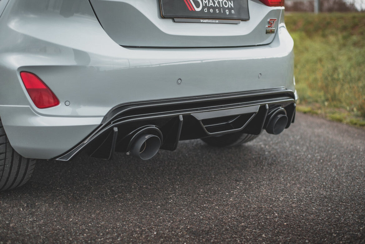 Heckansatz Diffusor passend für Ford Fiesta ST mk8 schwarz Hochglanz+Milltek Sport Auspuffverlängerung poliert