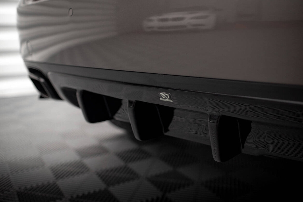 Heckansatz Diffusor passend für Porsche Cayenne Turbo / Standard Mk2 schwarz Hochglanz