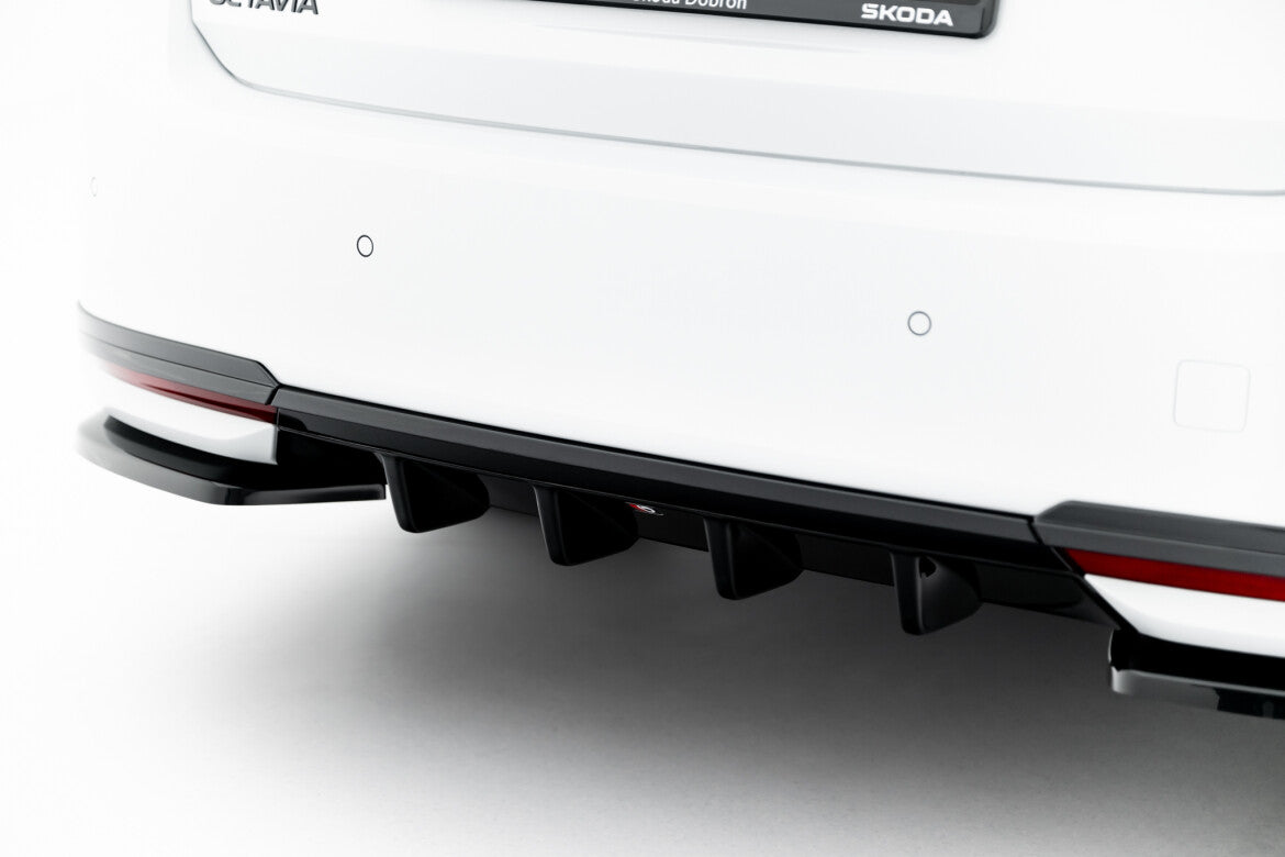 Heckansatz Diffusor passend für Skoda Octavia Sportline Liftback / Combi Mk4 FL schwarz Hochglanz