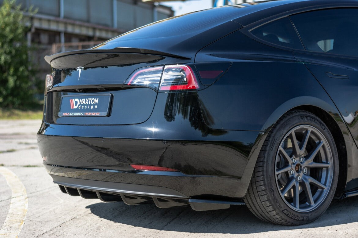 Heckansatz Diffusor passend für Tesla Model 3 schwarz Hochglanz