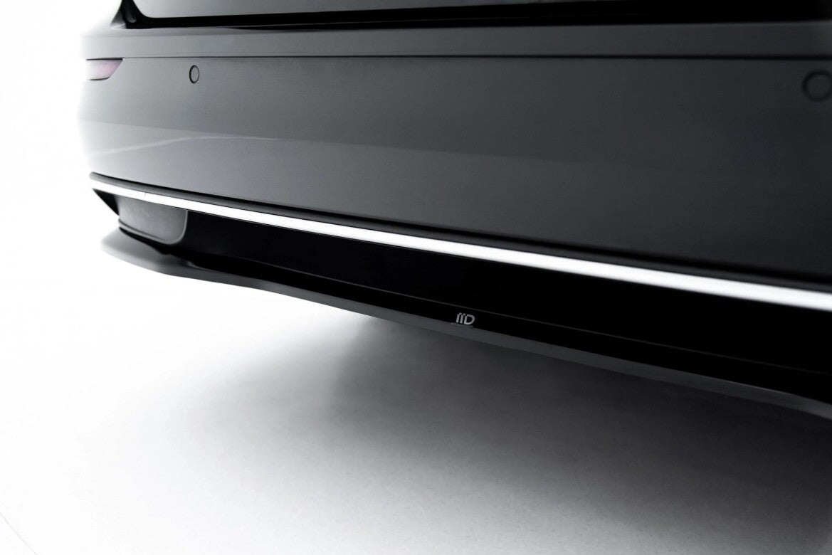 Heckansatz passend für VW Golf Variant Mk8 Facelift schwarz Hochglanz