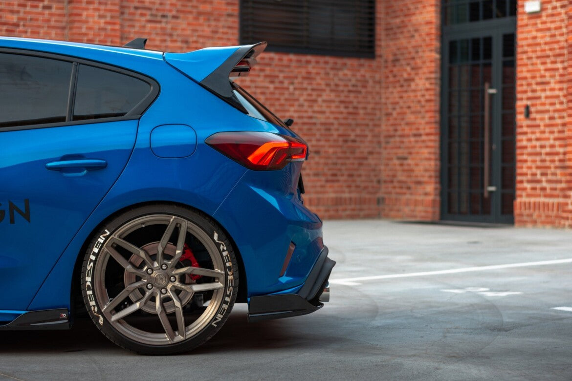 Heckspoiler Dachspoiler passend für Ford Focus Hatchback Mk4