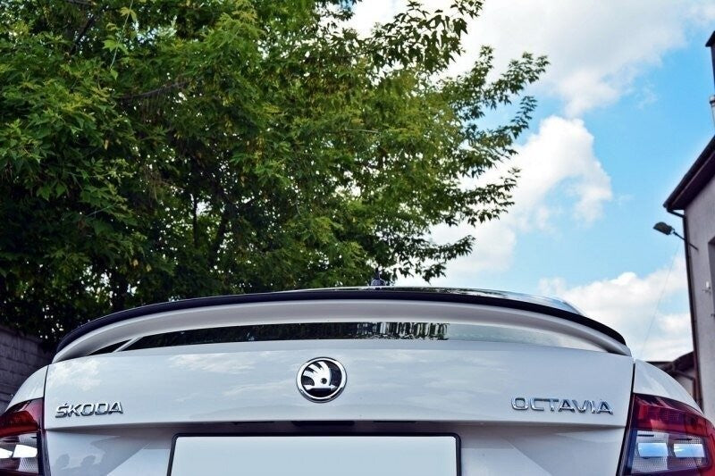 Heckspoiler Lippe passend für Skoda Octavia III RS vor FL/FL Carbon Look