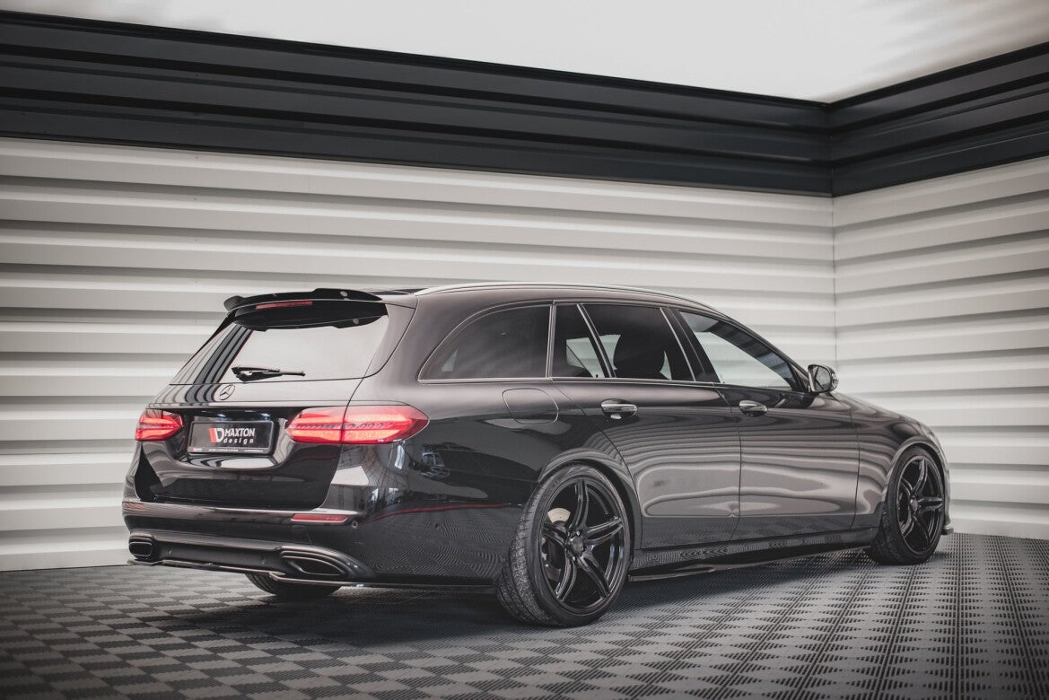 Heckspoiler Lippe V.1 passend für Mercedes E Kombi S213 schwarz Hochglanz