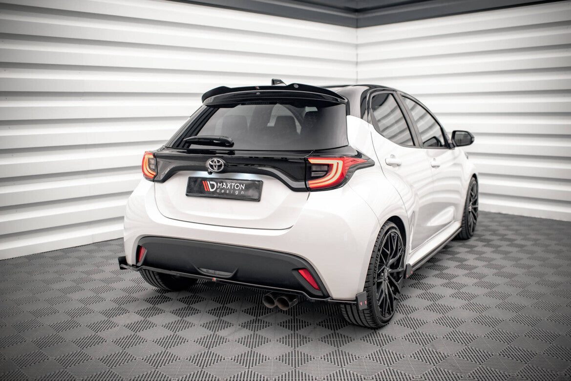Heckspoiler Lippe V.2 passend für Toyota Yaris Mk4 schwarz Hochglanz