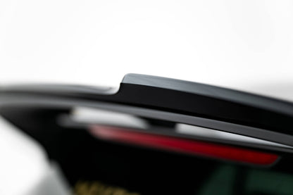 Heckspoiler Lippe V.2 passend für VW Golf R-Performance Hatchback Mk8 FL schwarz Hochglanz