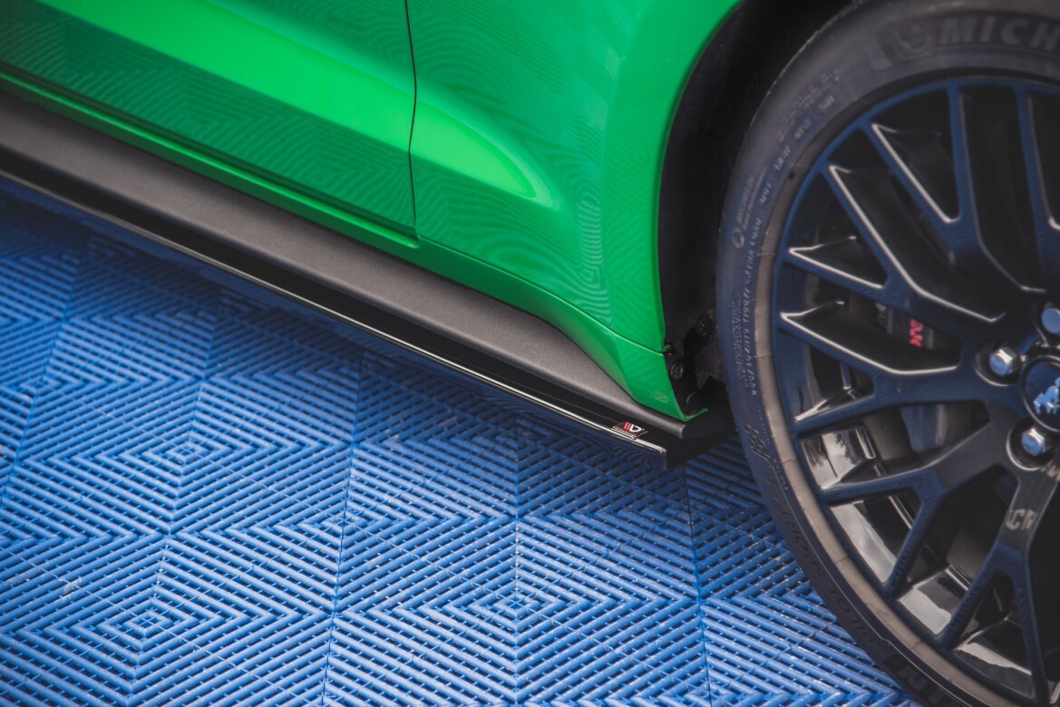 Seitenschweller Ansatz (Paar) + Flaps passend für Ford Mustang GT Mk6 FL