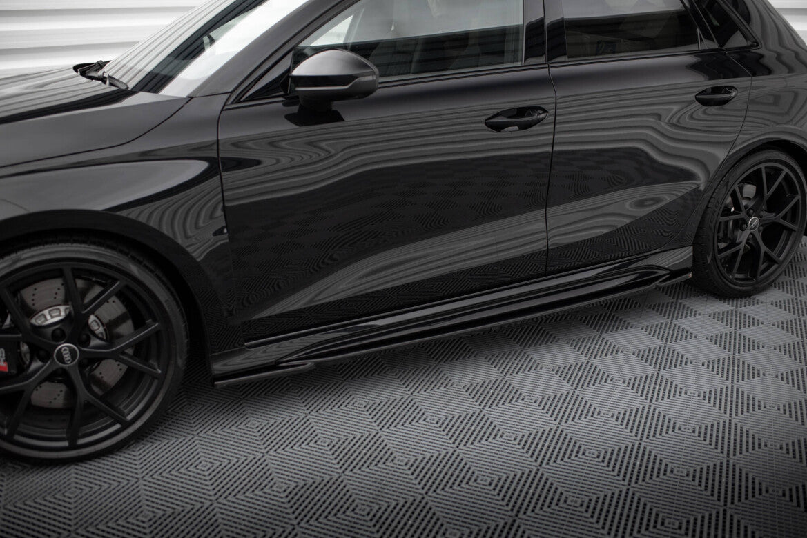 Seitenschweller Ansatz (Paar) passend für Audi RS3 Sportback 8Y schwarz Hochglanz