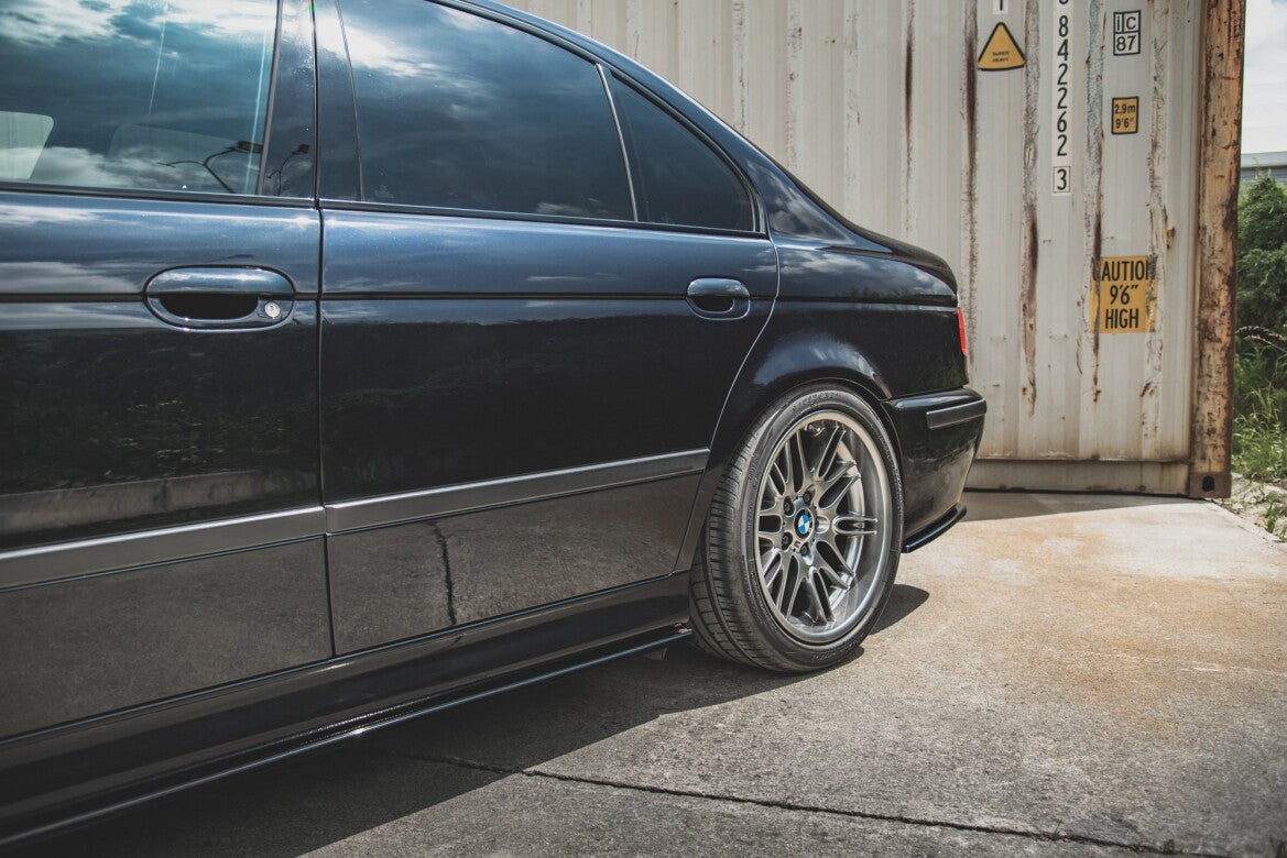 Seitenschweller Ansatz (Paar) passend für BMW M5 / 5 M-Paket E39 schwarz Hochglanz