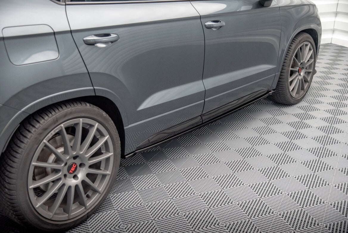 Seitenschweller Ansatz (Paar) passend für CUPRA Ateca Mk1 / Mk1 FL schwarz Hochglanz