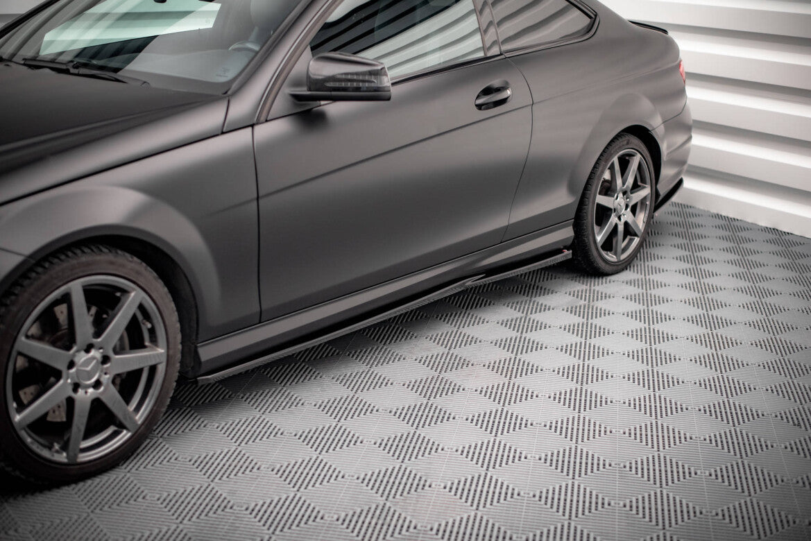 Seitenschweller Ansatz (Paar) passend für Mercedes C Coupe / Limousine / Kombi AMG-Line C204 / W204 FL / S204 FL schwarz Hochglanz