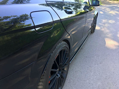 Seitenschweller Ansatz (Paar) passend für Mercedes C63 AMG Limousine / Kombi W204 FL / S204 FL schwarz Hochglanz