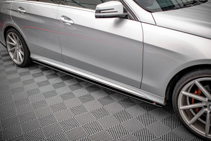 Seitenschweller Ansatz (Paar) passend für Mercedes E63 AMG / AMG-Line Limousine W212 FL schwarz Hochglanz