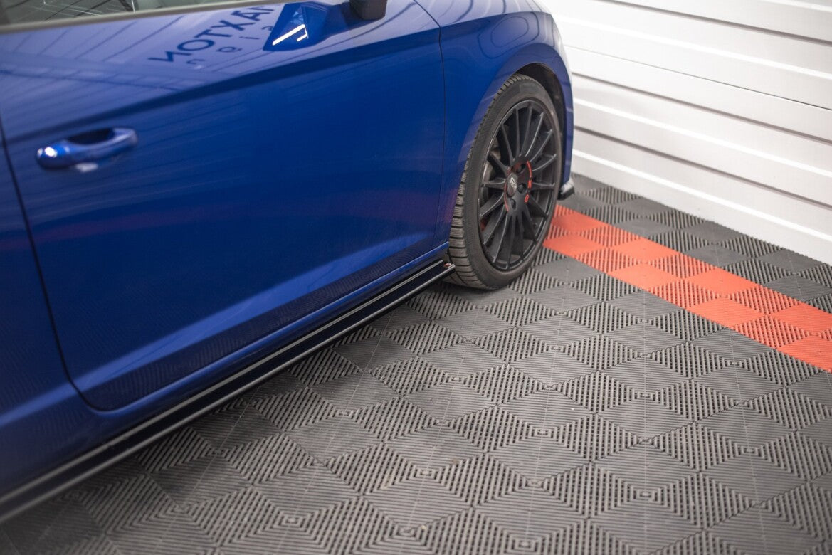 Seitenschweller Ansatz (Paar) passend für Seat Leon CUPRA / FR SC Mk3 / Mk3 FL schwarz Hochglanz