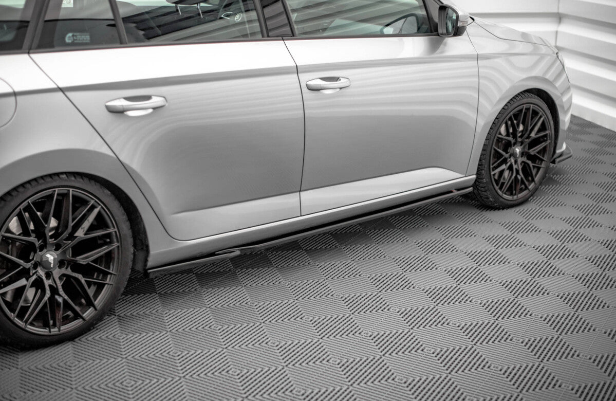 Seitenschweller Ansatz (Paar) passend für Skoda Fabia Mk3 schwarz Hochglanz