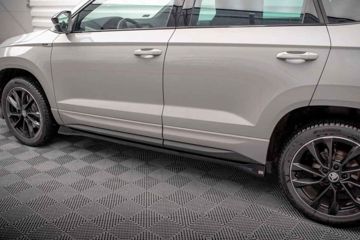 Seitenschweller Ansatz (Paar) passend für Skoda Karoq Sportline Mk1 schwarz Hochglanz