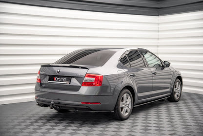 Seitenschweller Ansatz (Paar) passend für Skoda Octavia Mk3 FL schwarz Hochglanz